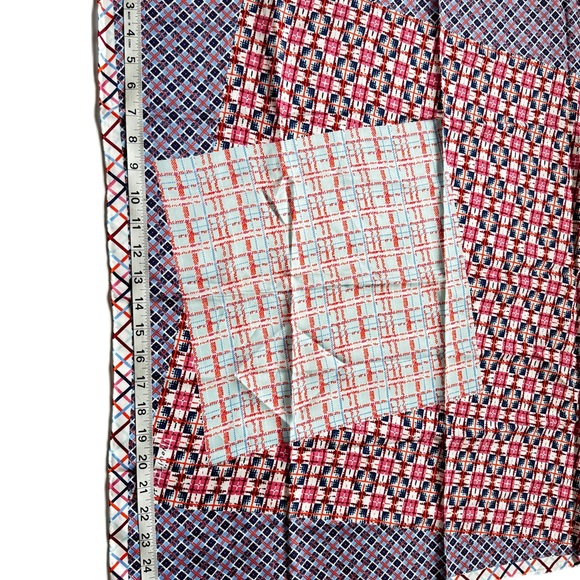 Inoui Toosh Luxe 100% Silk Scarf 70*70 Cm NWT - Picture 2 of 5